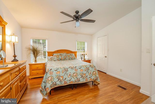 24 HOLLY CT, Mays Landing, NJ 08330