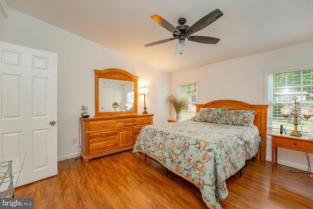 24 HOLLY CT, Mays Landing, NJ 08330