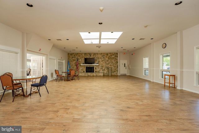 24 HOLLY CT, Mays Landing, NJ 08330