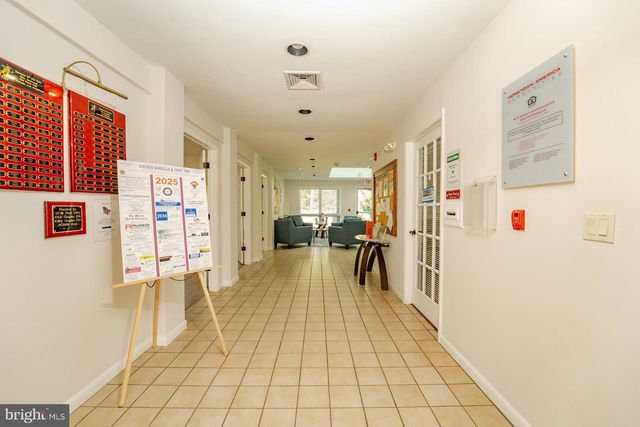 24 HOLLY CT, Mays Landing, NJ 08330