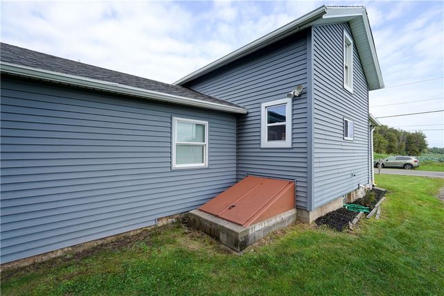 1393 Vroom Road, Ogden, NY 14559