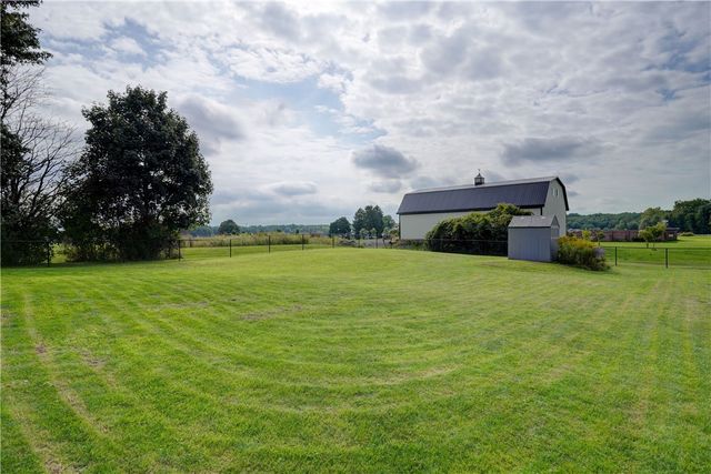 1393 Vroom Road, Ogden, NY 14559