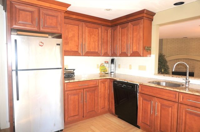 18 Pequot Road SF, Wayland, MA 01778