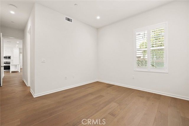 753 Spring Gdn, Irvine, CA 92618