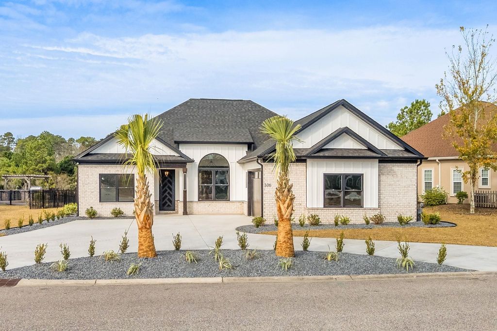 1513 Osage Dr., Myrtle Beach, SC 29579