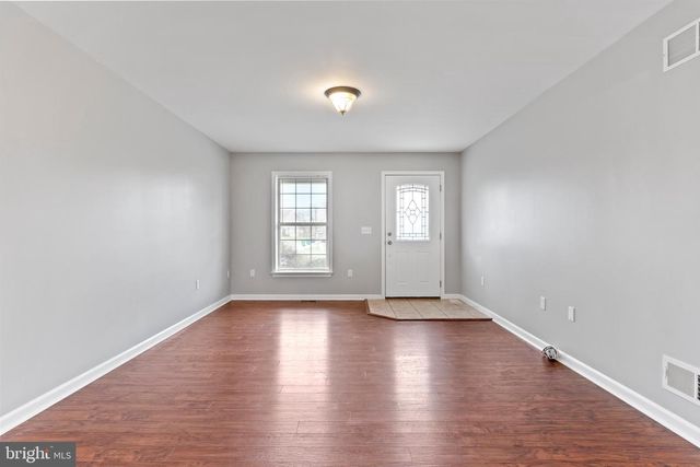 2674 GRACIE DR, Harrisburg, PA 17112