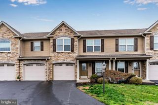 2674 GRACIE DR, Harrisburg, PA 17112
