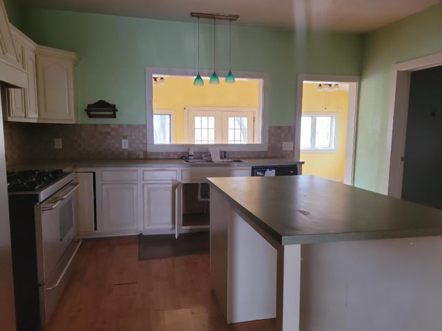 107 W 9th Street, Willow Springs, MO 65793