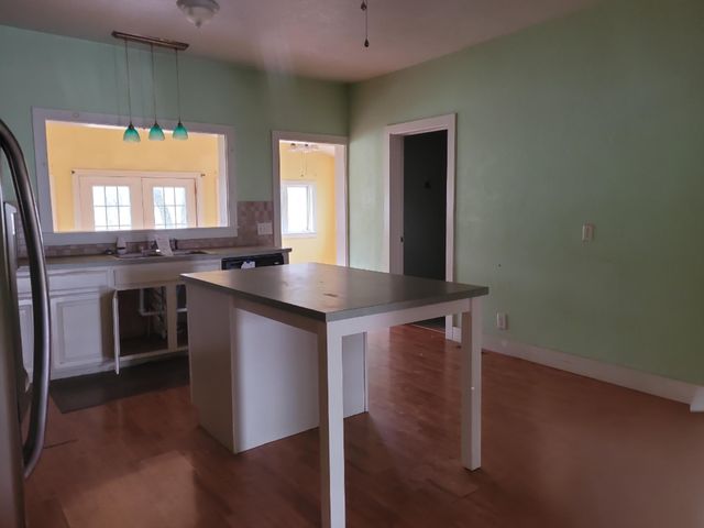 107 W 9th Street, Willow Springs, MO 65793