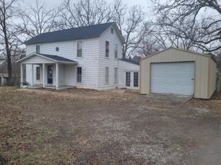 107 W 9th Street, Willow Springs, MO 65793