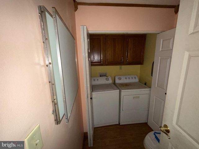 27 CENTER ST, Elmer, NJ 08318