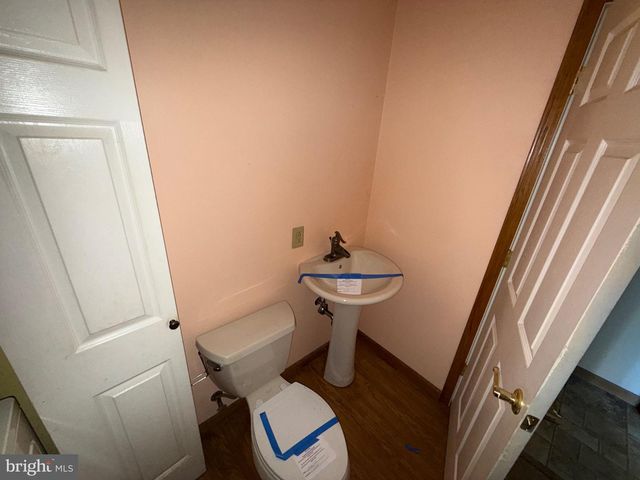 27 CENTER ST, Elmer, NJ 08318