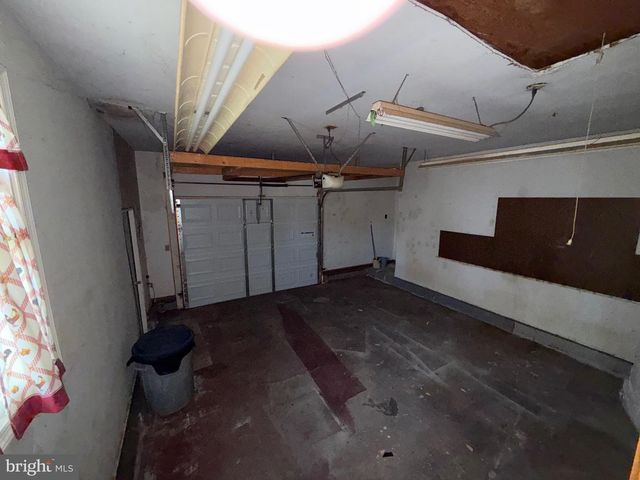 27 CENTER ST, Elmer, NJ 08318