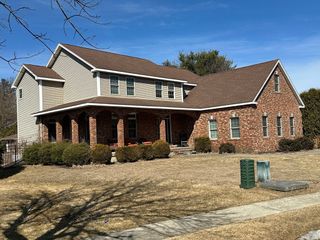 21 Winding Ridge Ln, Westfield, MA 01085
