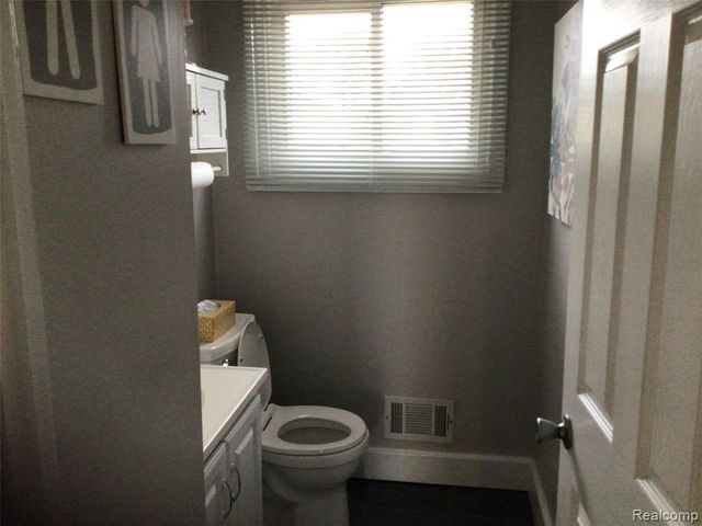 44460 Manitou Drive, Clinton Township, MI 48038