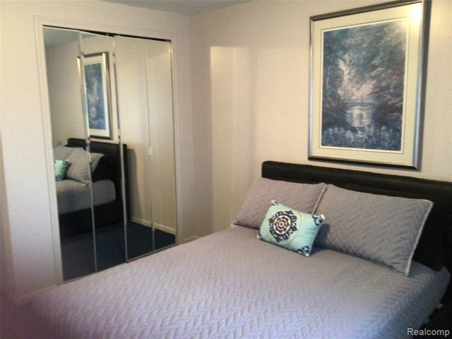 44460 Manitou Drive, Clinton Township, MI 48038