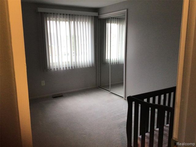 44460 Manitou Drive, Clinton Township, MI 48038