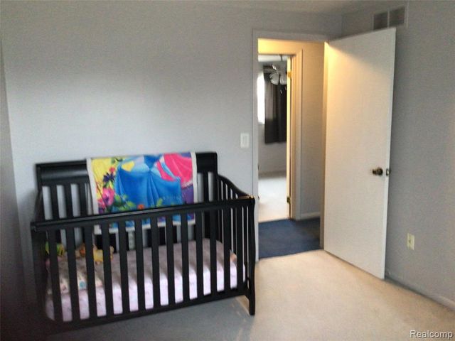 44460 Manitou Drive, Clinton Township, MI 48038