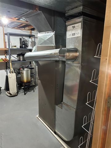 44460 Manitou Drive, Clinton Township, MI 48038