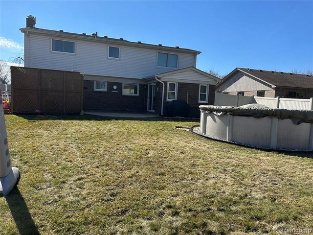 44460 Manitou Drive, Clinton Township, MI 48038