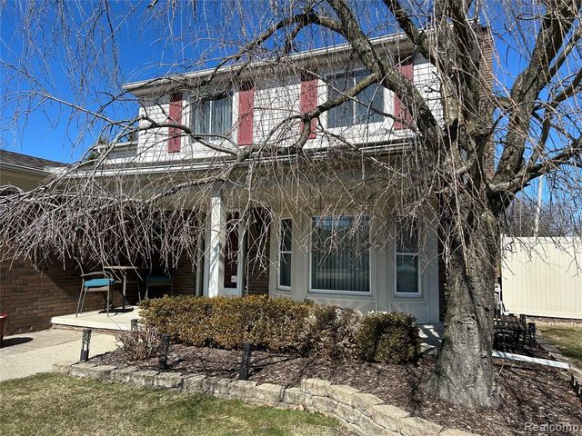 44460 Manitou Drive, Clinton Township, MI 48038