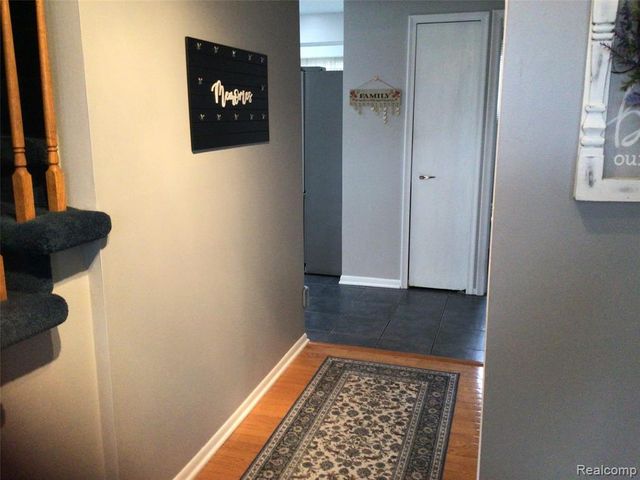 44460 Manitou Drive, Clinton Township, MI 48038