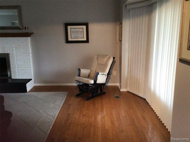 44460 Manitou Drive, Clinton Township, MI 48038