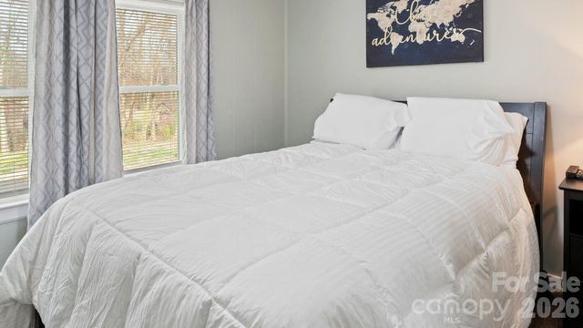 5016 Clearwater Lake Road, Mount Holly, NC 28120