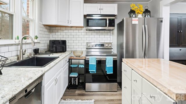 5016 Clearwater Lake Road, Mount Holly, NC 28120