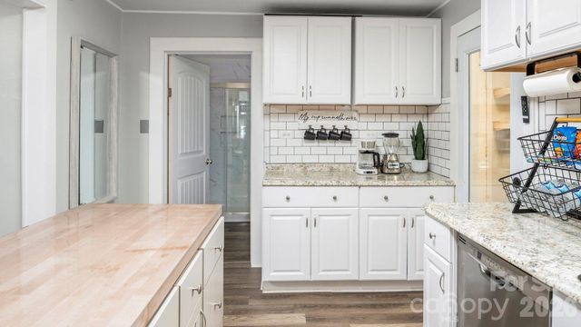 5016 Clearwater Lake Road, Mount Holly, NC 28120