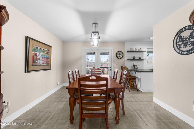 7000 Colton Rd, Crestwood, KY 40014