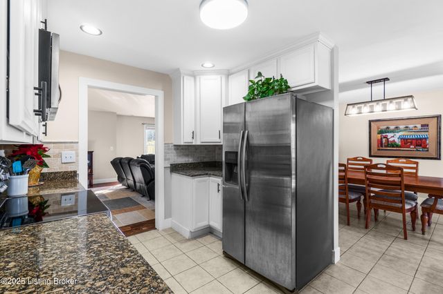 7000 Colton Rd, Crestwood, KY 40014