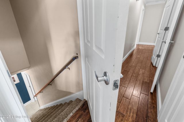 7000 Colton Rd, Crestwood, KY 40014