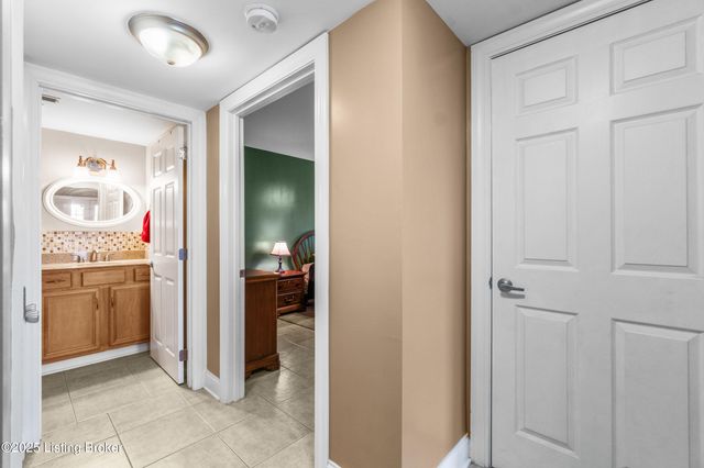 7000 Colton Rd, Crestwood, KY 40014