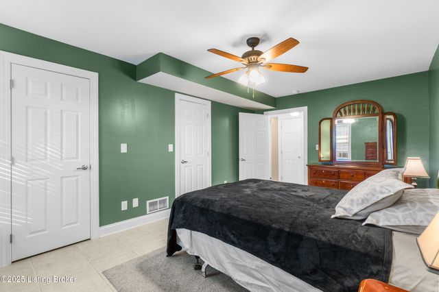 7000 Colton Rd, Crestwood, KY 40014