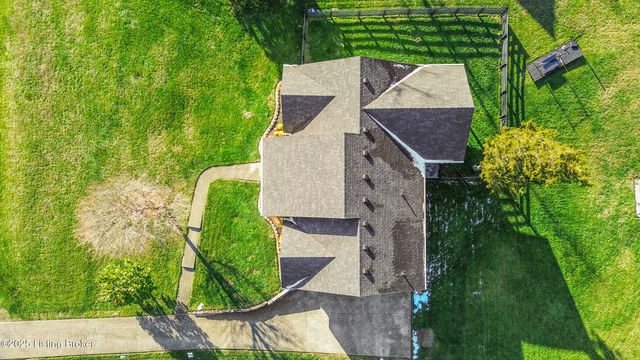 7000 Colton Rd, Crestwood, KY 40014