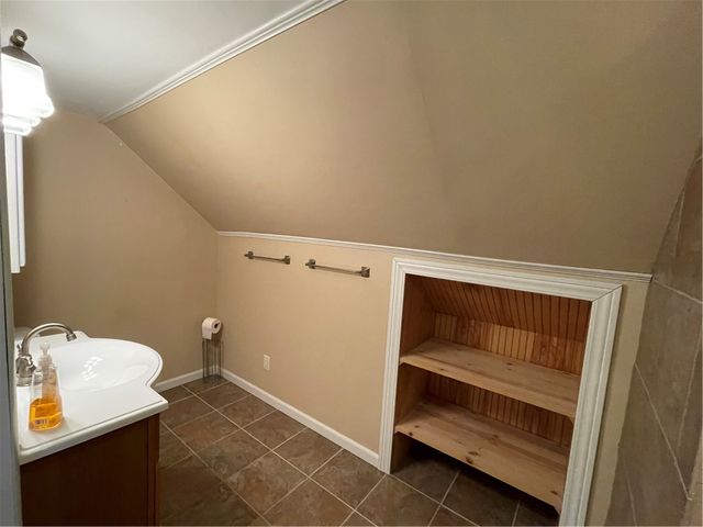 449 N Market St, Ligonier Twp, PA 15658