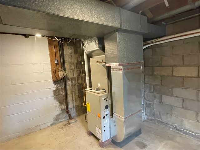 449 N Market St, Ligonier Twp, PA 15658