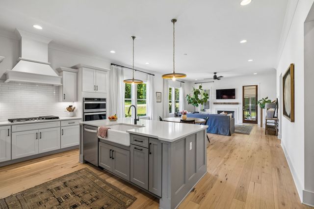 3678 Martins Mill Rd, Thompsons Station, TN 37179