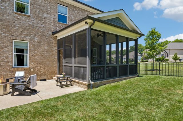 3678 Martins Mill Rd, Thompsons Station, TN 37179