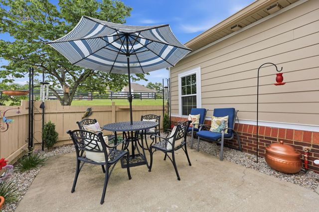 218 Churchill Crossing, Nicholasville, KY 40356