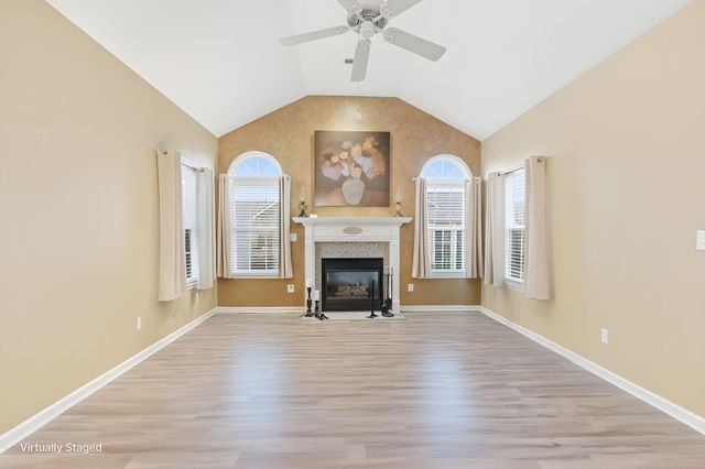 218 Churchill Crossing, Nicholasville, KY 40356