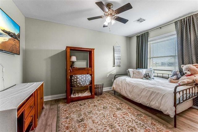 24000 N Prairie Way, Iowa, LA 70648