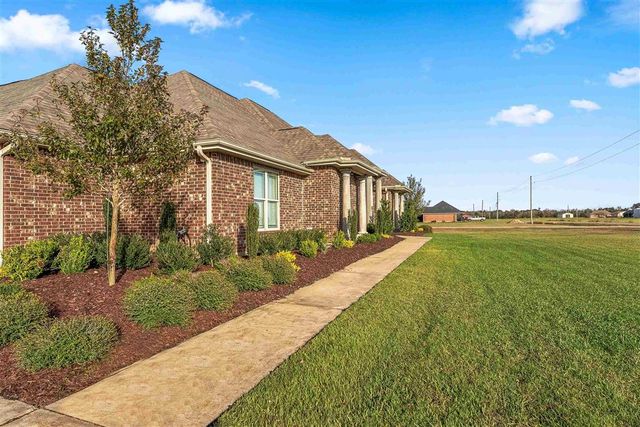 24000 N Prairie Way, Iowa, LA 70648