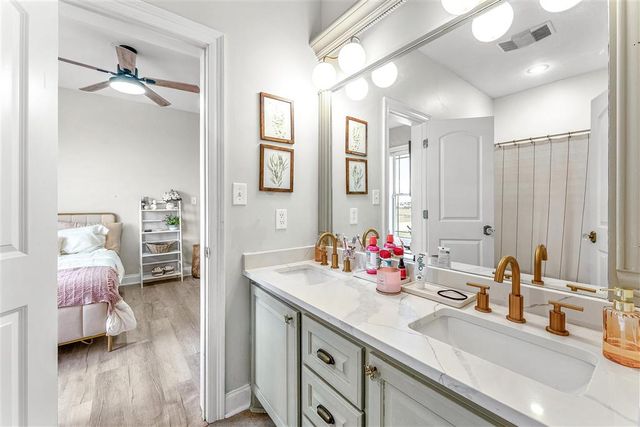 24000 N Prairie Way, Iowa, LA 70648