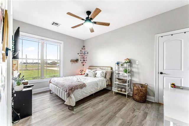 24000 N Prairie Way, Iowa, LA 70648