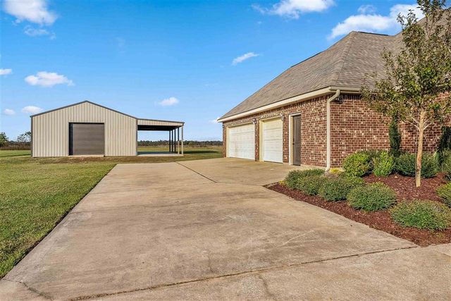24000 N Prairie Way, Iowa, LA 70648
