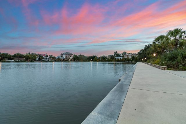 19 Smith Street F, Charleston, SC 29401