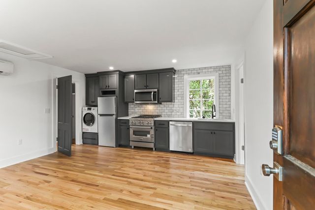 19 Smith Street F, Charleston, SC 29401