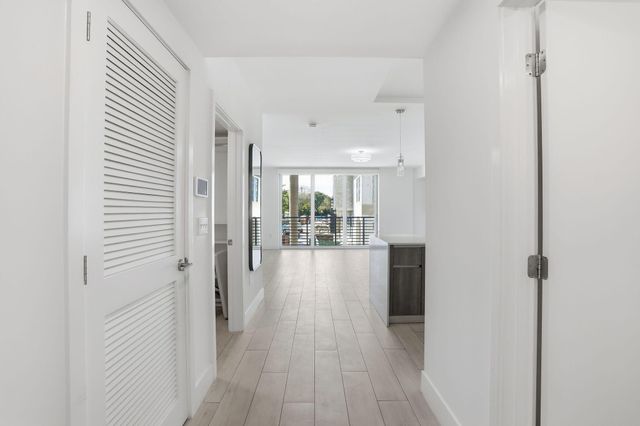 111 SE 1st Avenue 218, Delray Beach, FL 33444